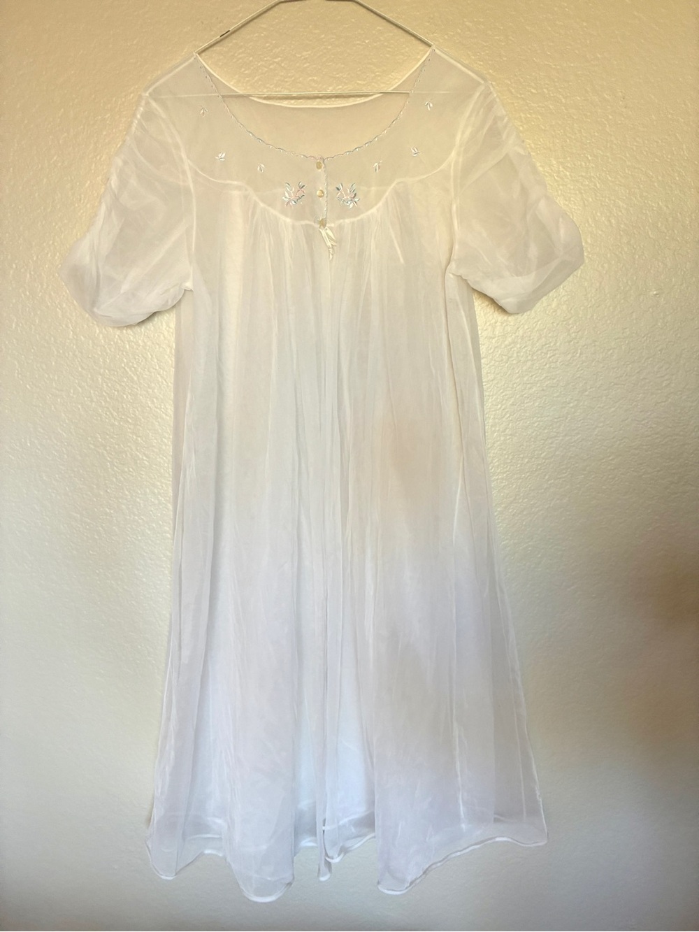 VTG 50’s Gotham Sheer White Short-Sleeve Nightgown Embroidered Babydoll Rouched